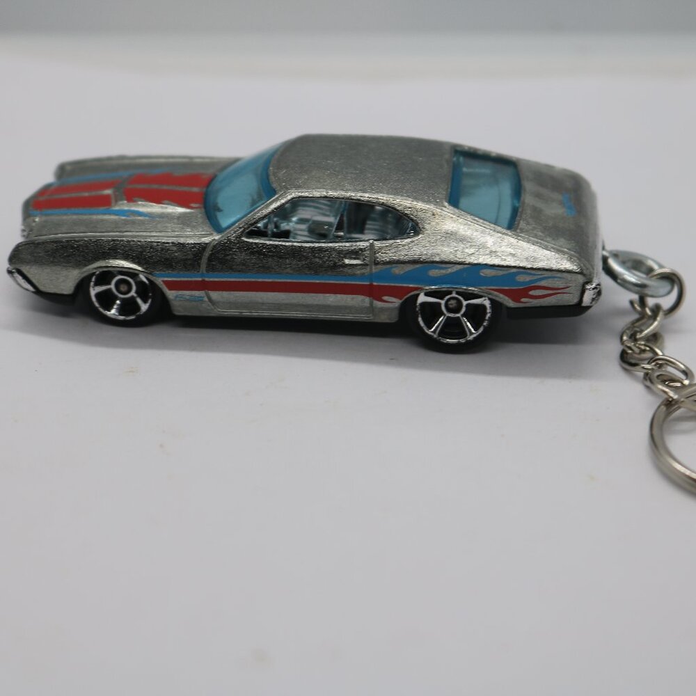 Hot Wheels 2010 Ford Zamac CUSTOM keychain